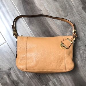 MK Soft Pebble Shoulder Bag - Bowery